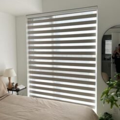 Rèm cầu vồng Hàn Quốc cản sáng mã Lisa 332