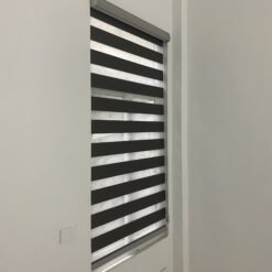 Rèm cầu vồng Hàn Quốc cản sáng mã Lisa 335